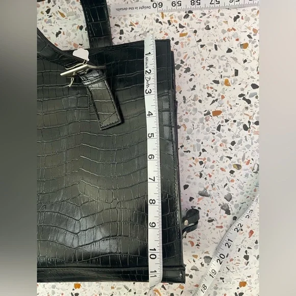 Naturalizer Black Laptop Bag Sleek Minimalist Design - Picture 15 of 16